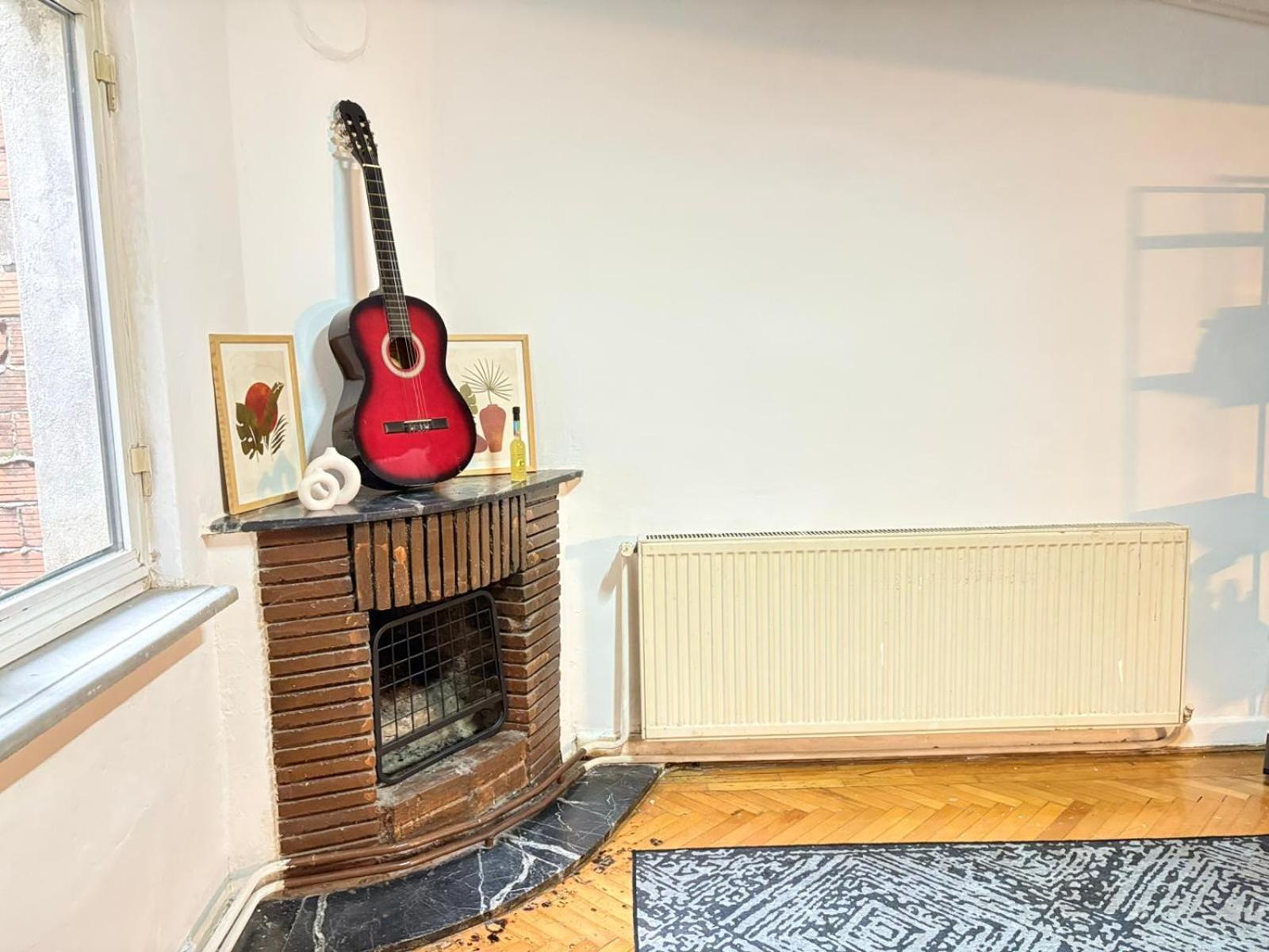 Bohemian Flat, 2br, In Taksim Square, Beyoglu *